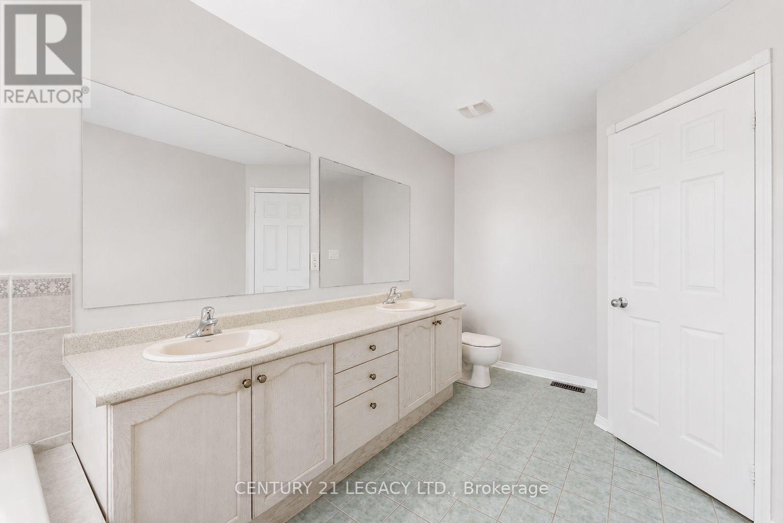 1296 TALL PINE AVENUE - 44
