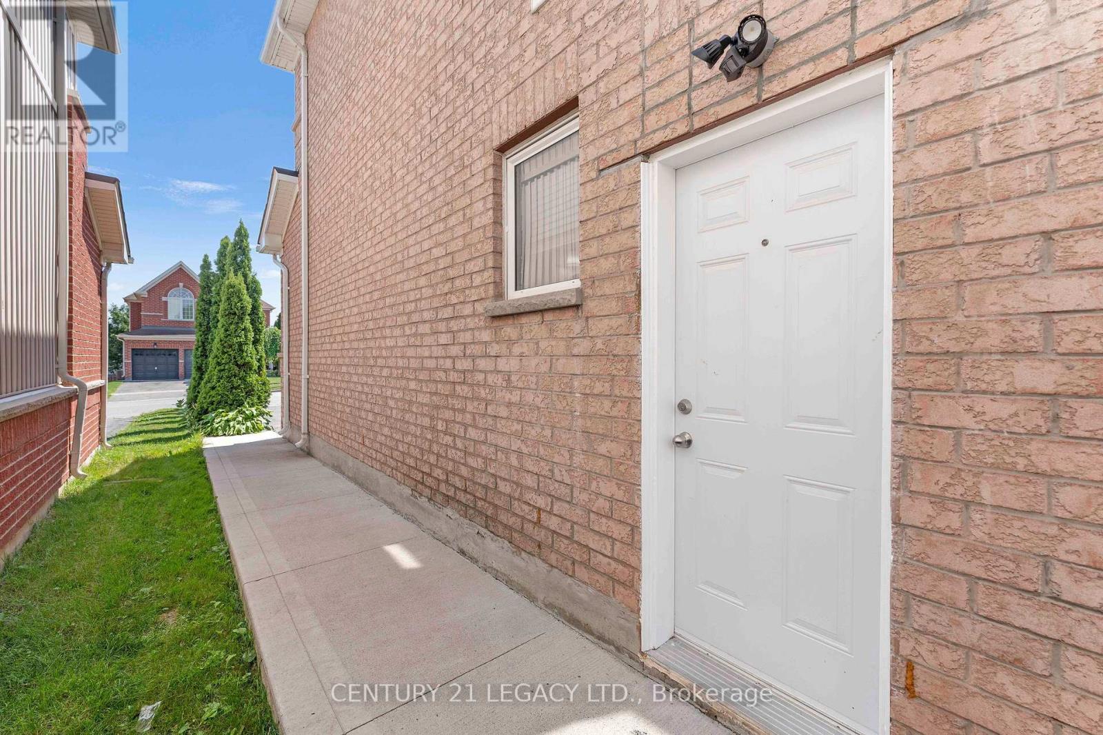 1296 TALL PINE AVENUE - 50