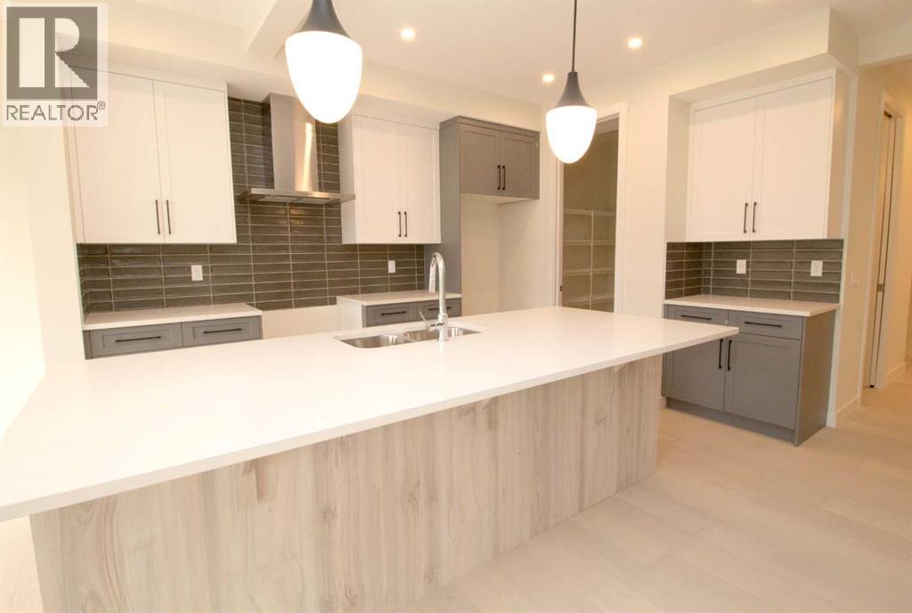 111 Sundown Crescent - 3