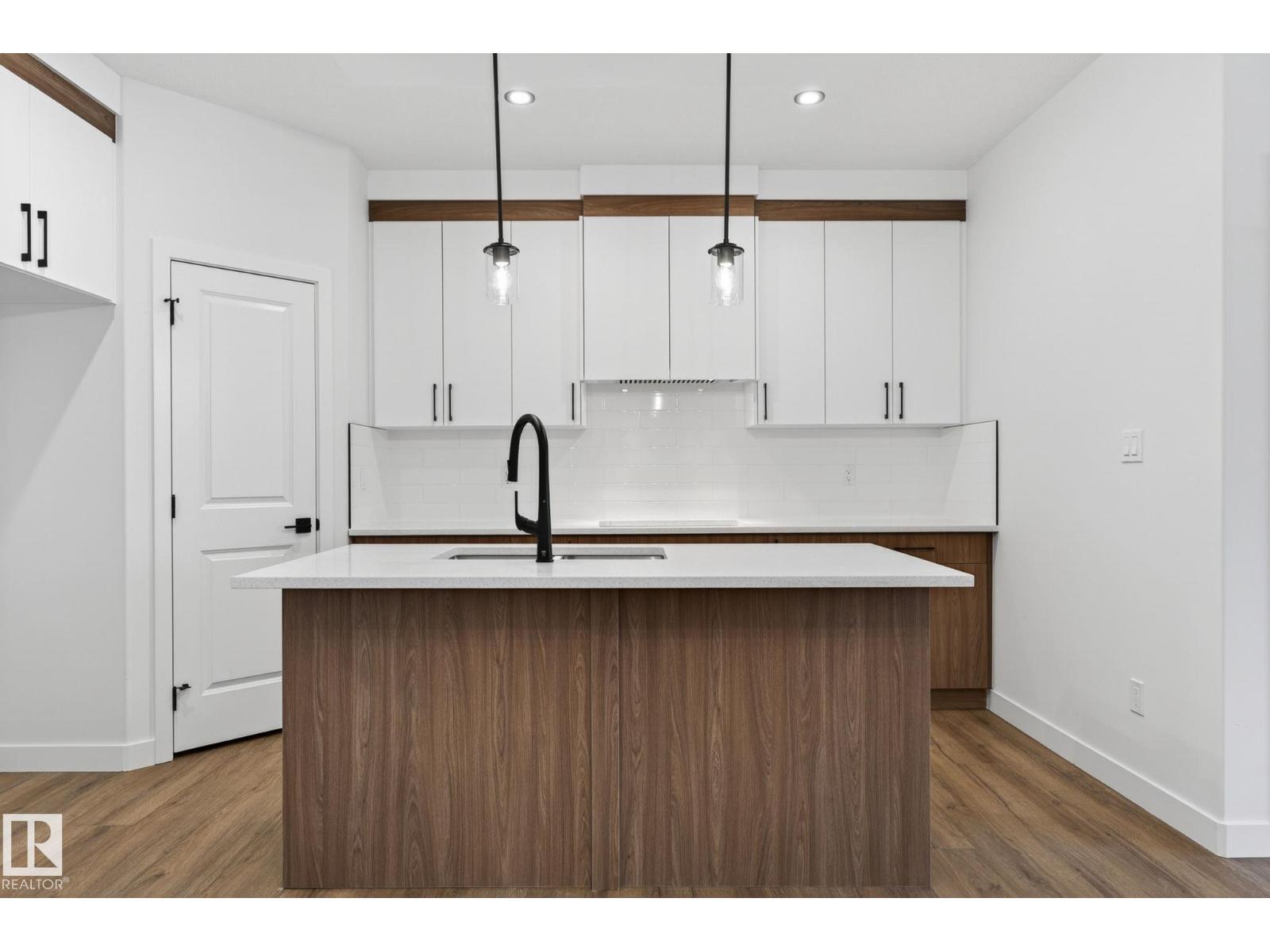 95 Westwind DR - 6