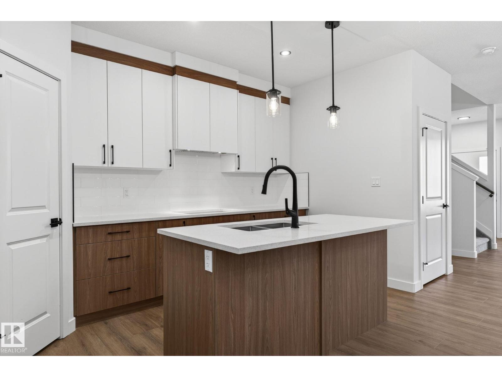 95 Westwind DR - 7