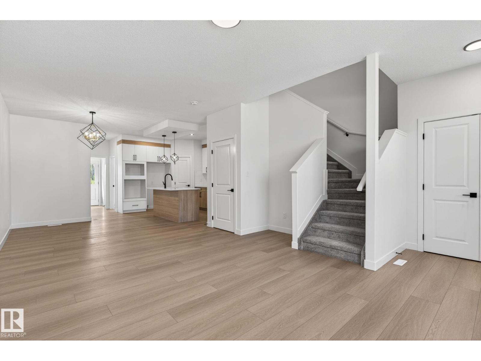 97 Westwind DR - 2