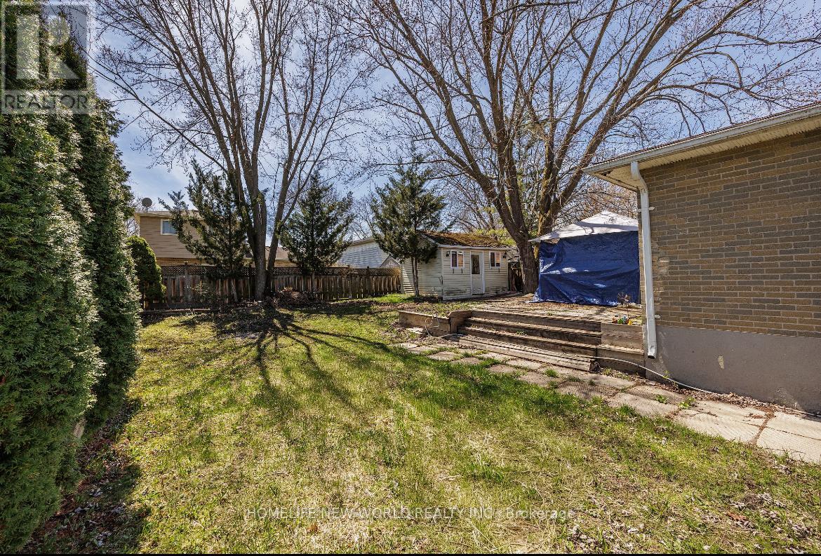 756 ELGIN STREET - 10