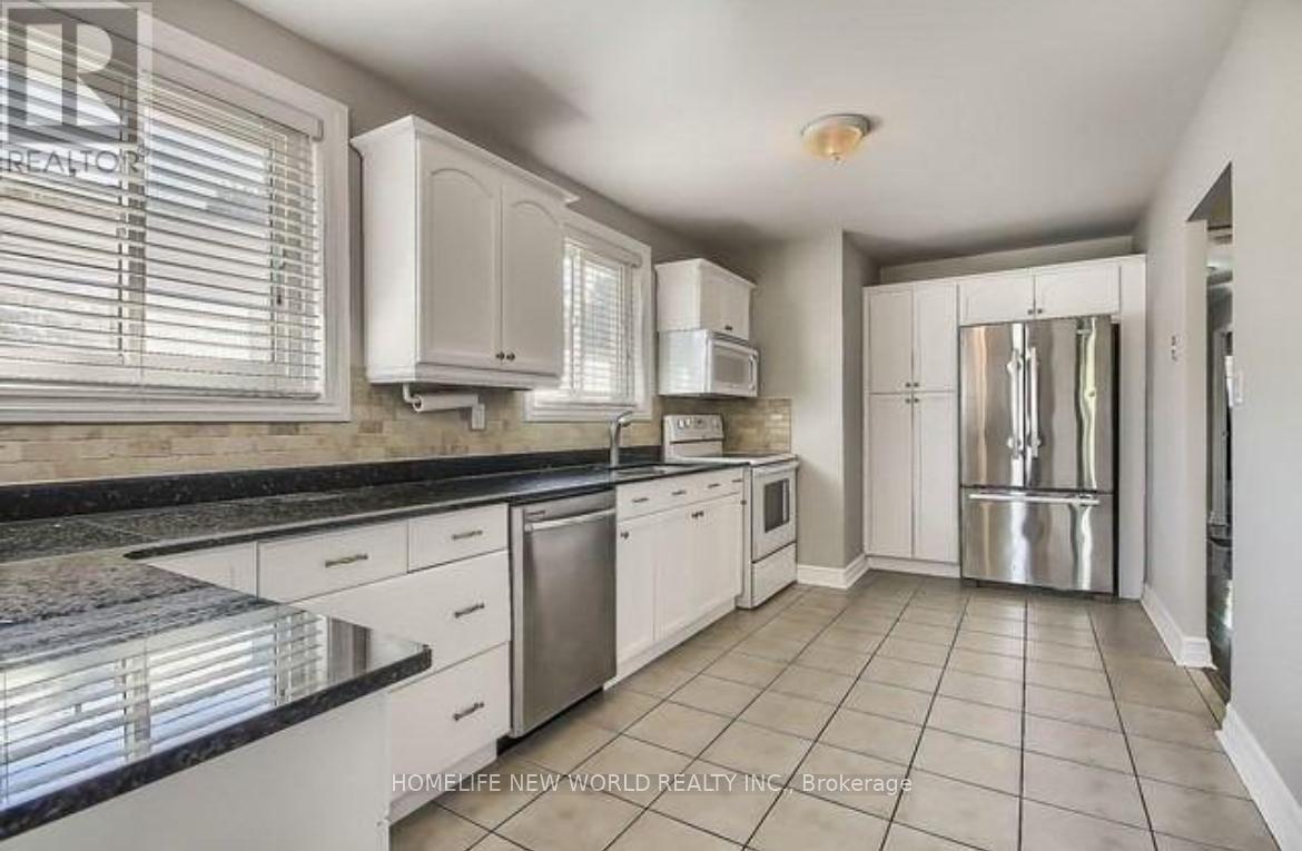 756 ELGIN STREET - 13