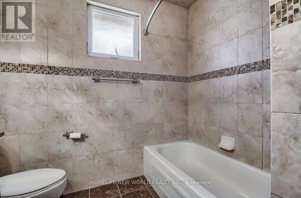 756 ELGIN STREET - 17
