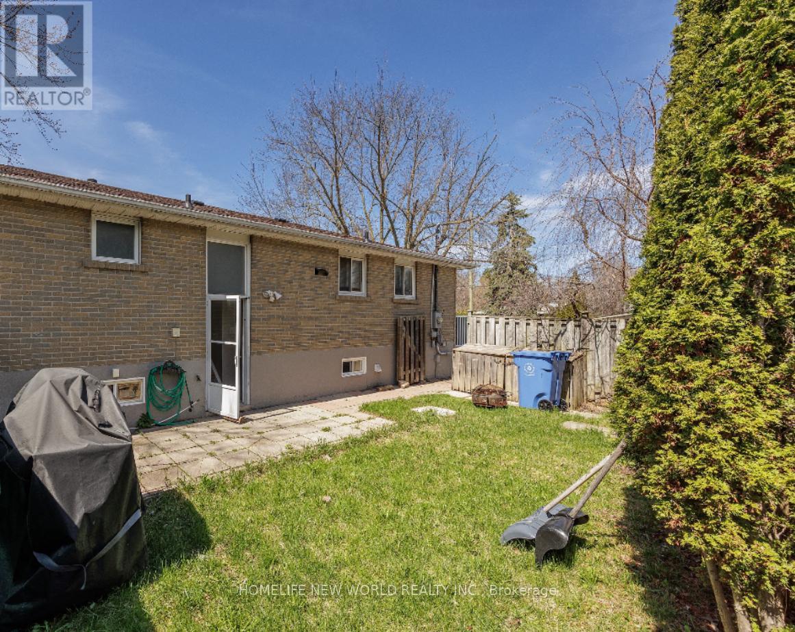 756 ELGIN STREET - 8