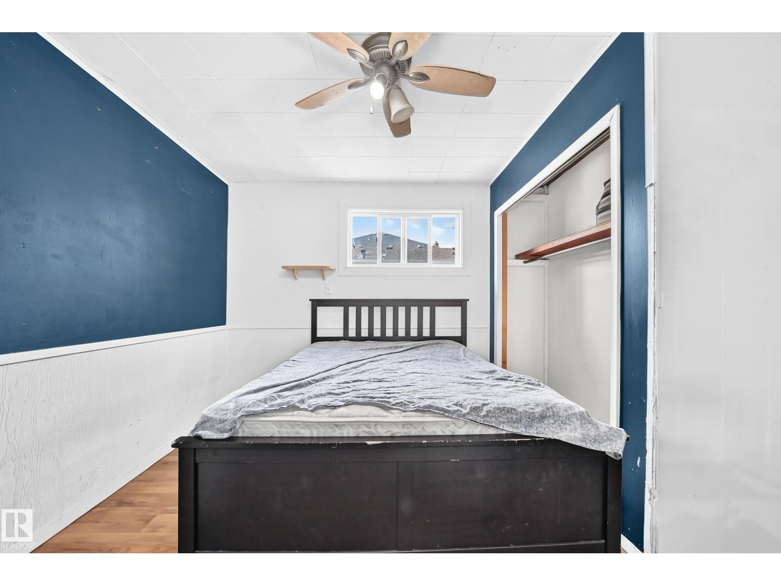 11939 89 ST NW - 25