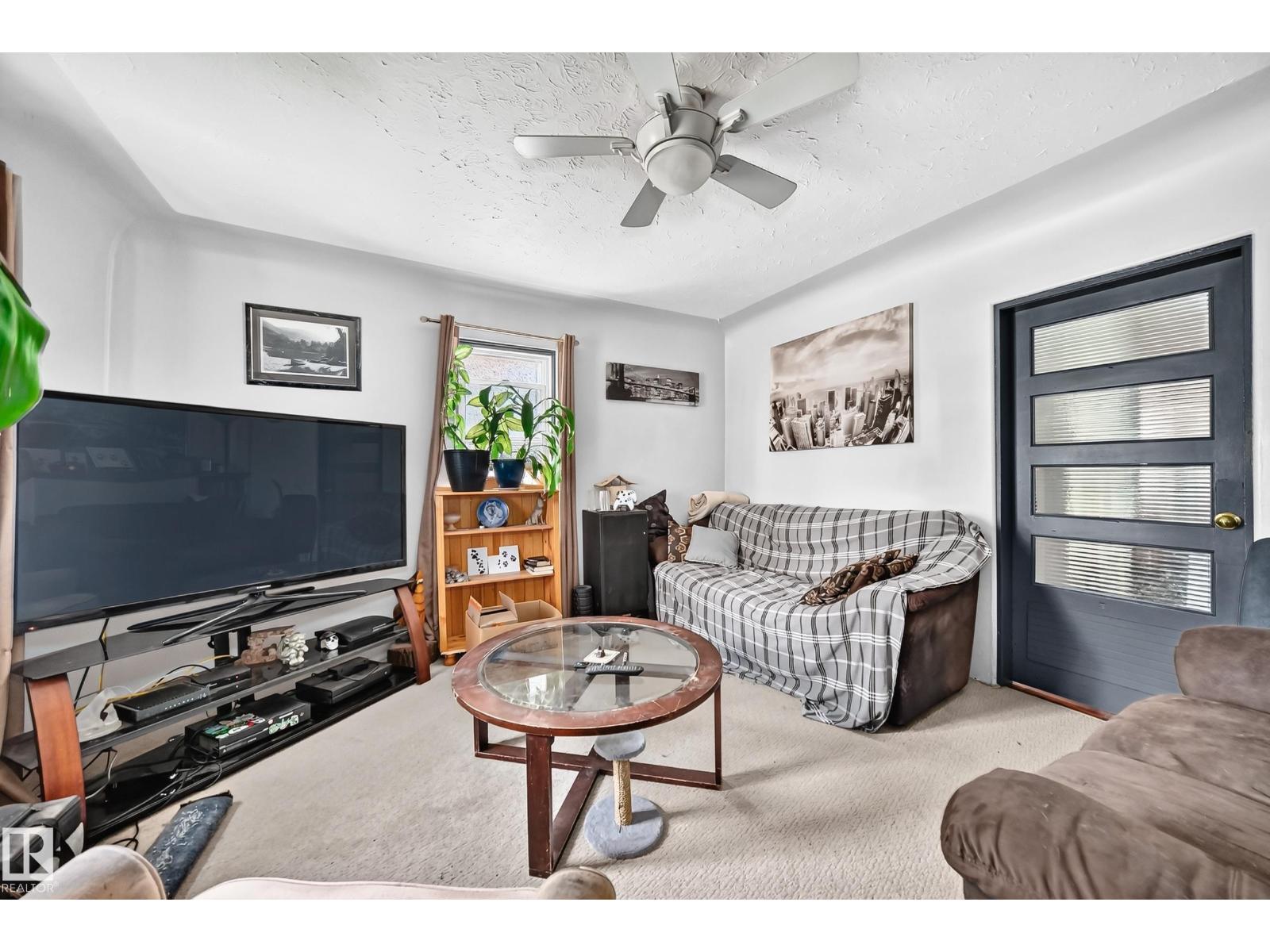 11939 89 ST NW - 6