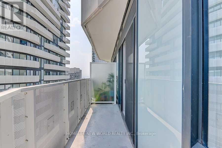 #3005 100 HARBOUR STREET - 18