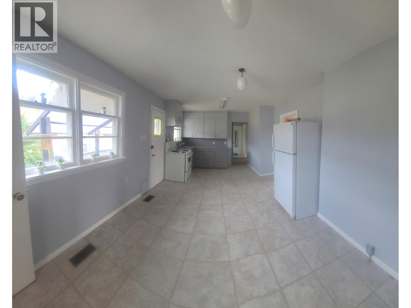 181 KEEFE ROAD, Hixon — photo 2