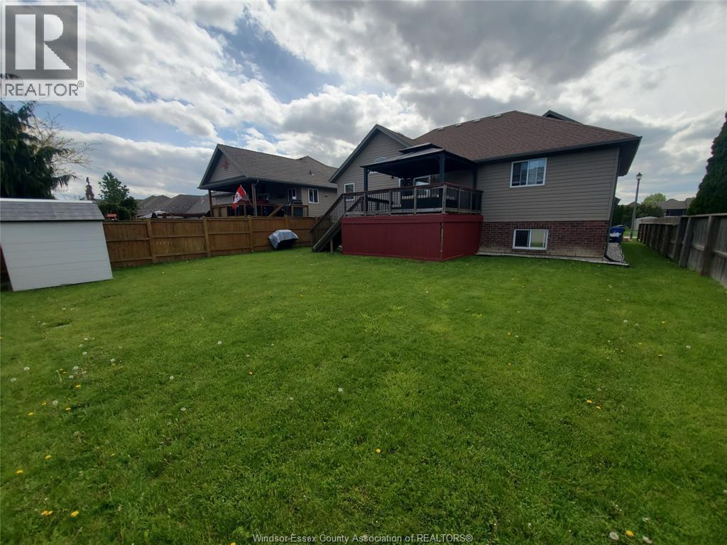242 DONALD CRESCENT - 38