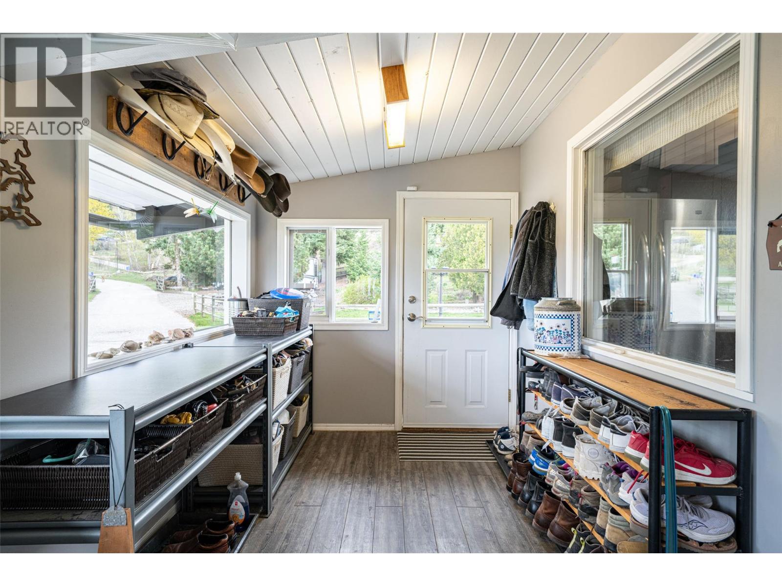 701 Robin Road - 30