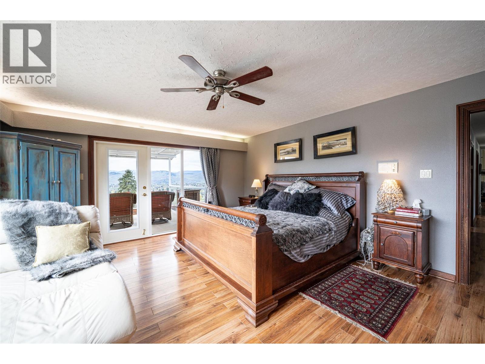701 Robin Road - 53