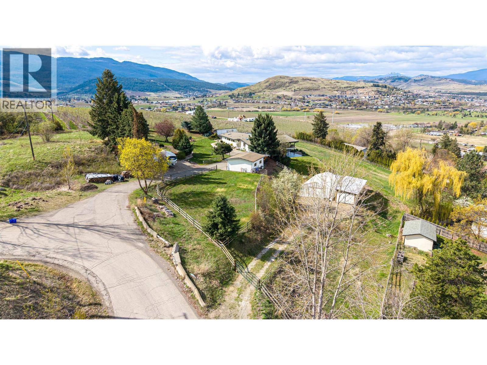 701 Robin Road - 24