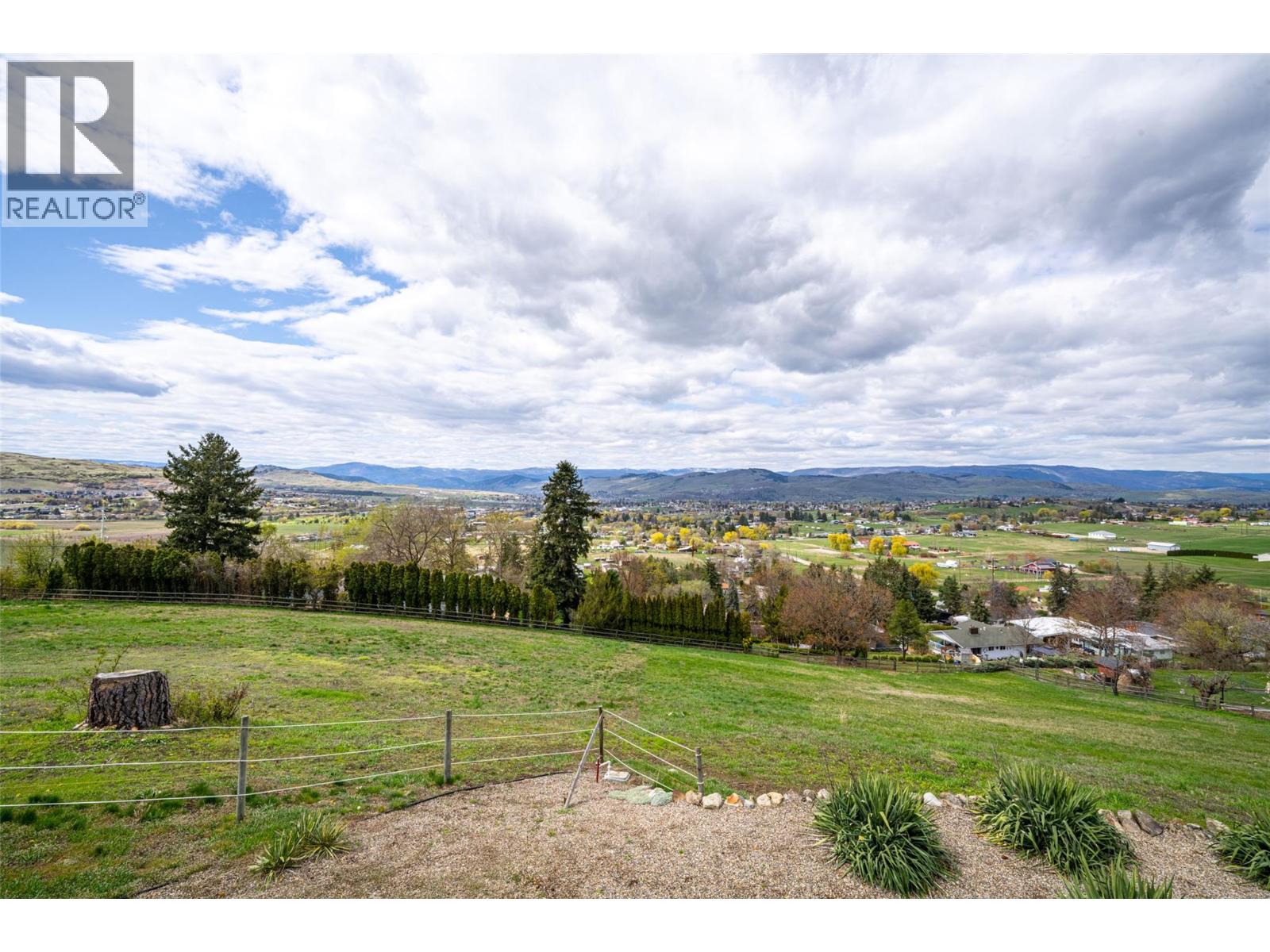 701 Robin Road - 94