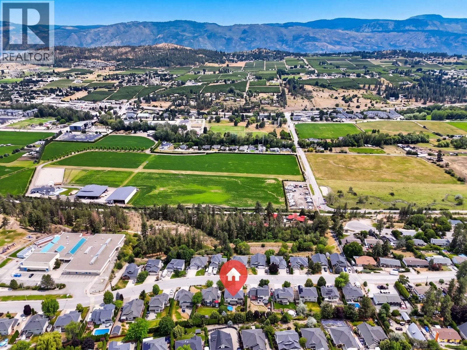 10425 Sherman Drive, Lake Country