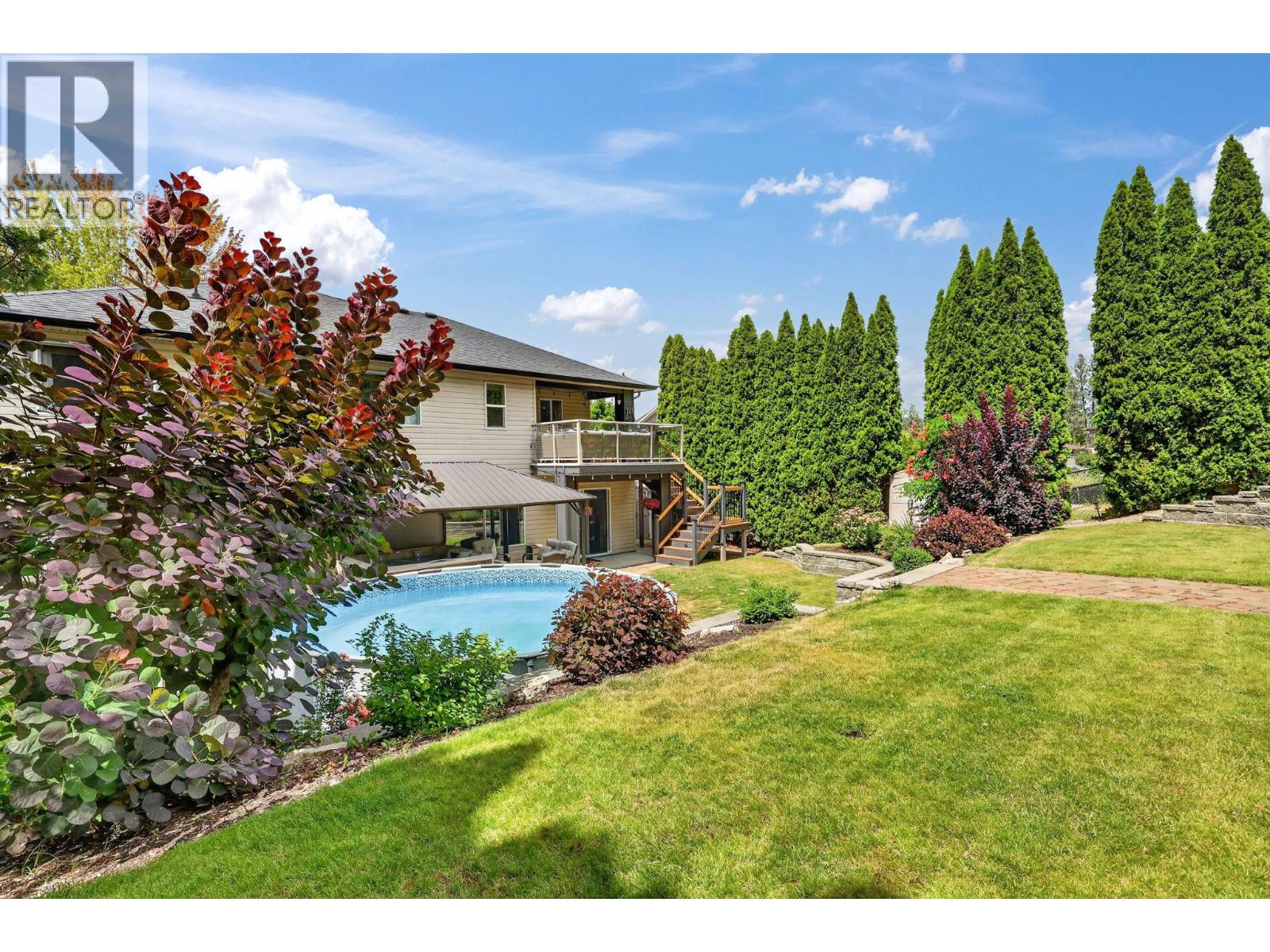 10425 Sherman Drive, Lake Country