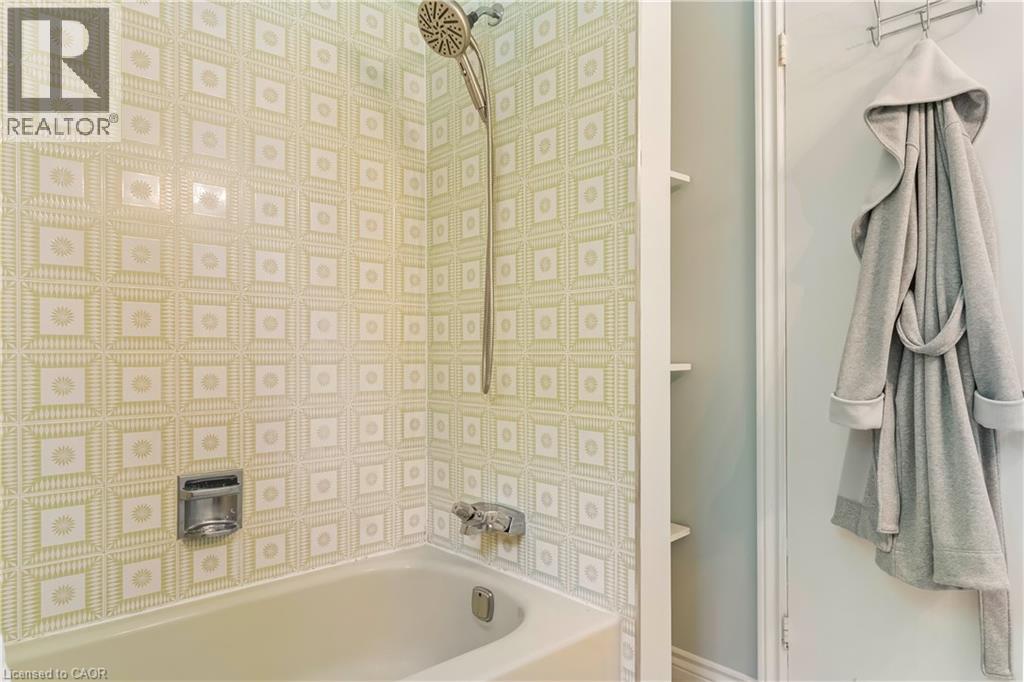 255 SPRING GARDEN Road - 25