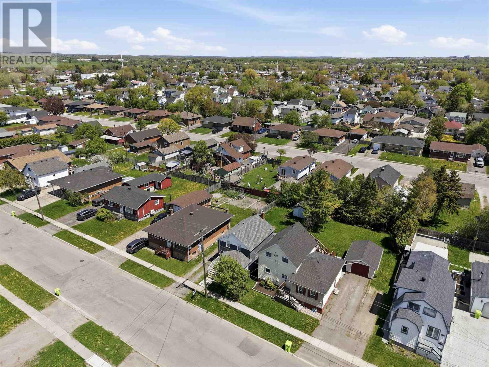 148 Turner AVE - 34