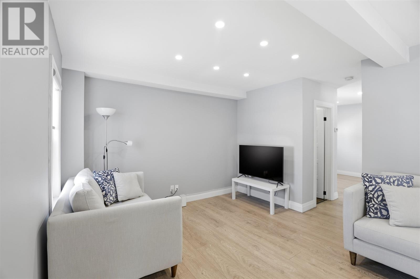 148 Turner AVE - 9