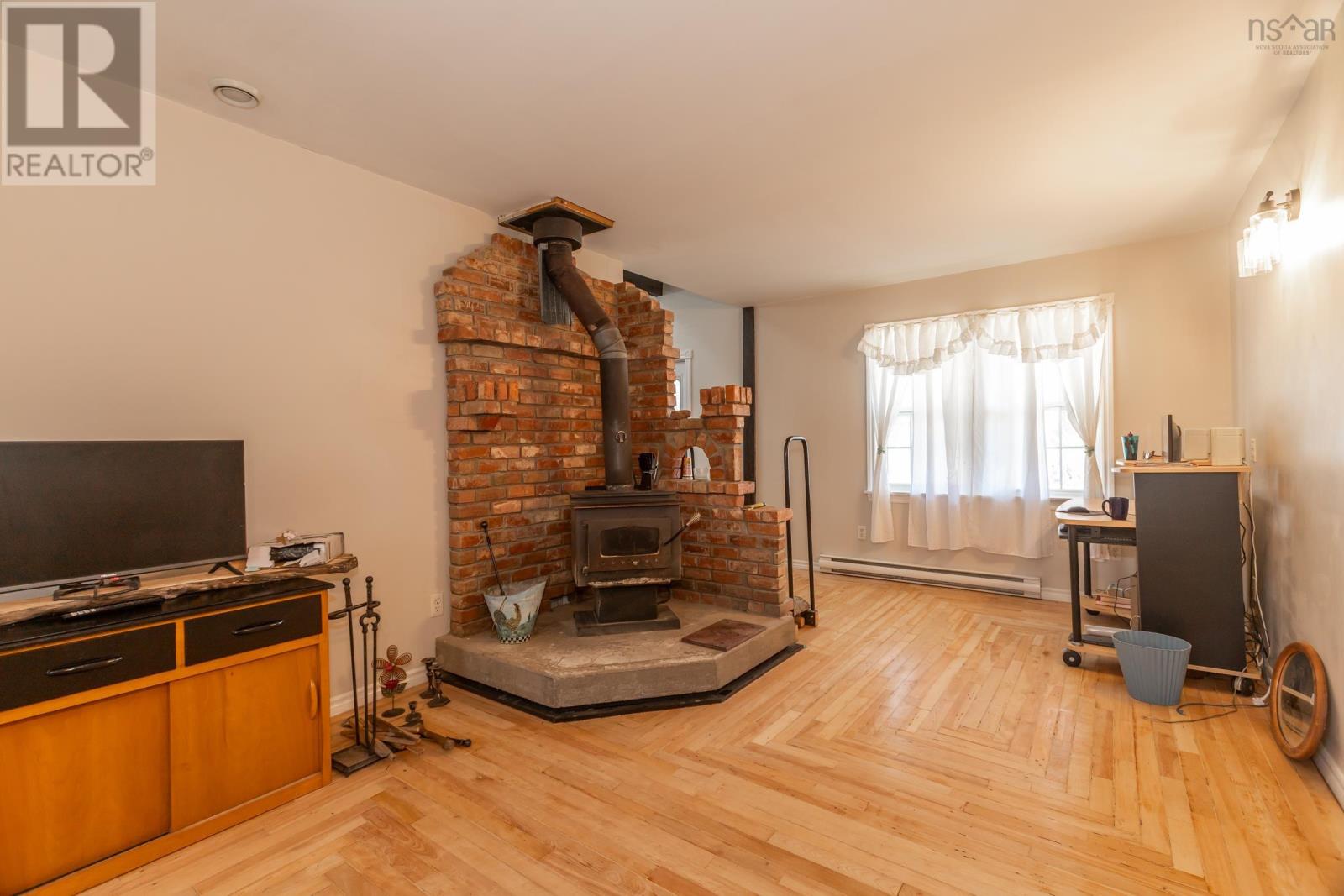 139 Ruggles Road - 11