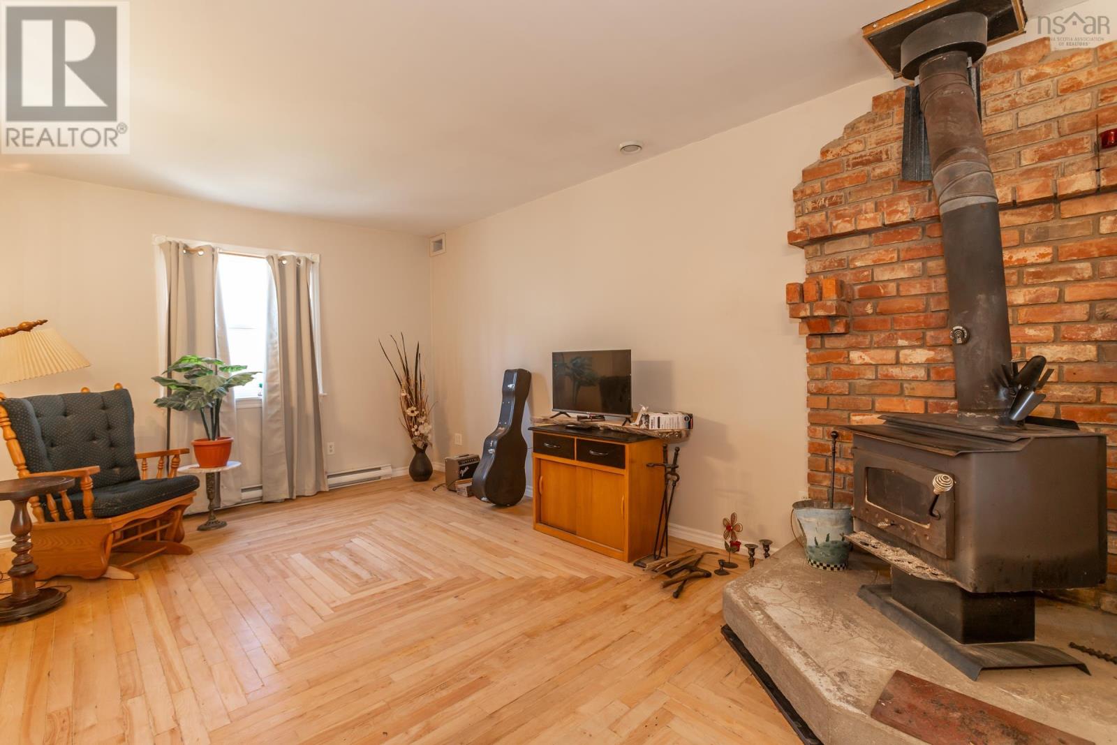 139 Ruggles Road - 10