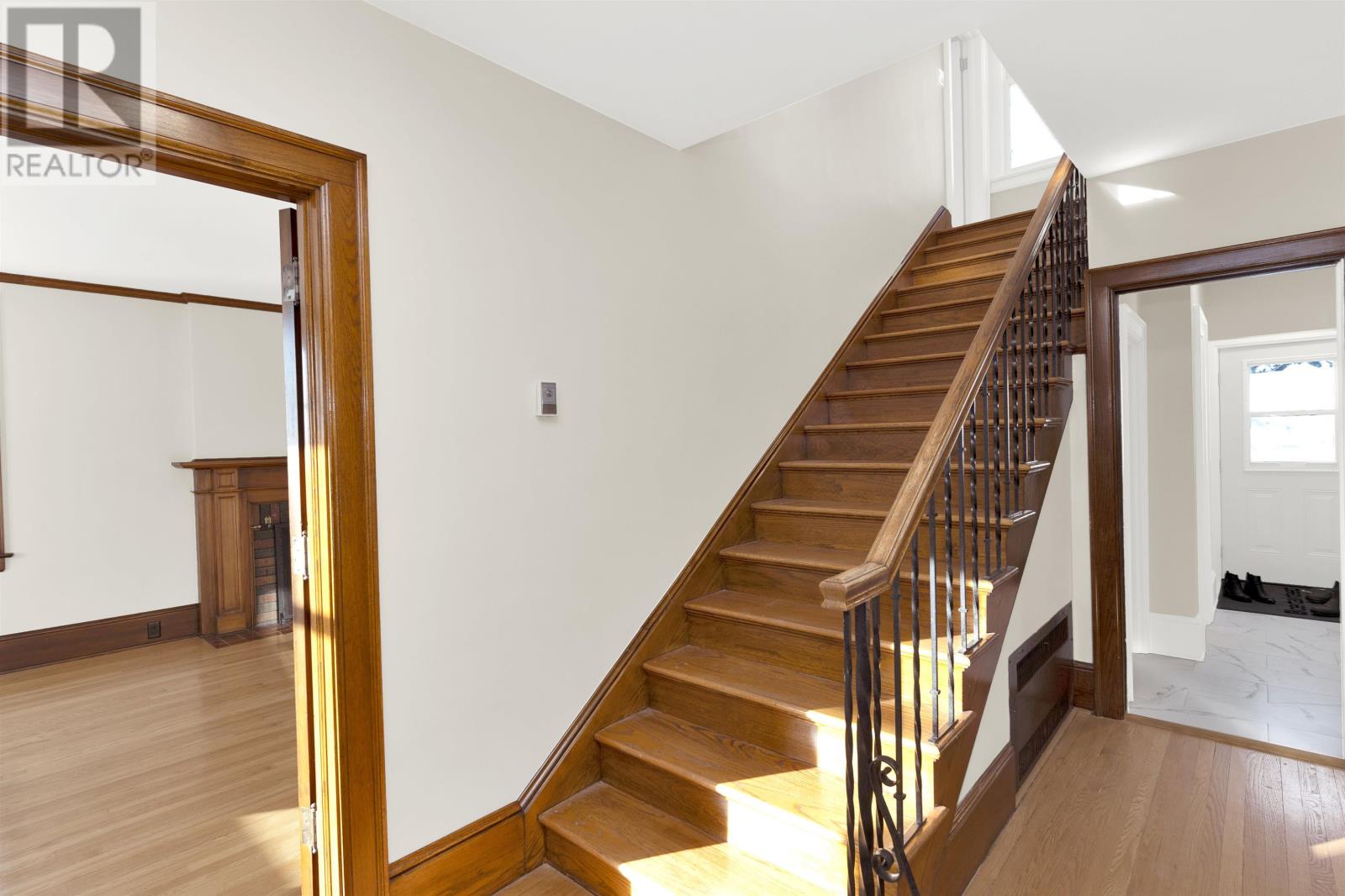 120 High ST - 3