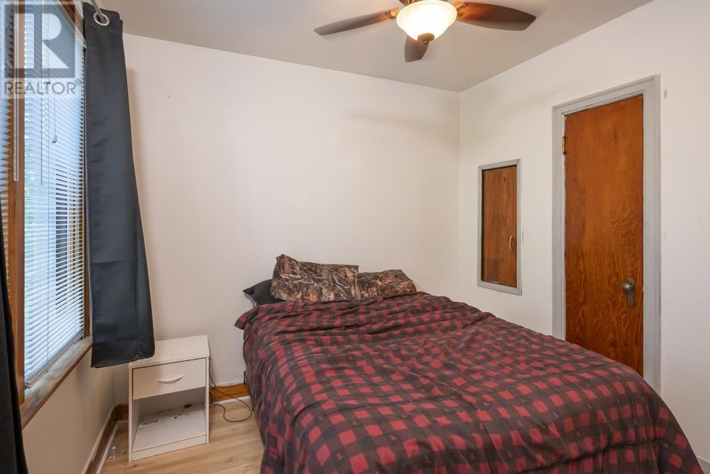 185 Empress Ave S - 9