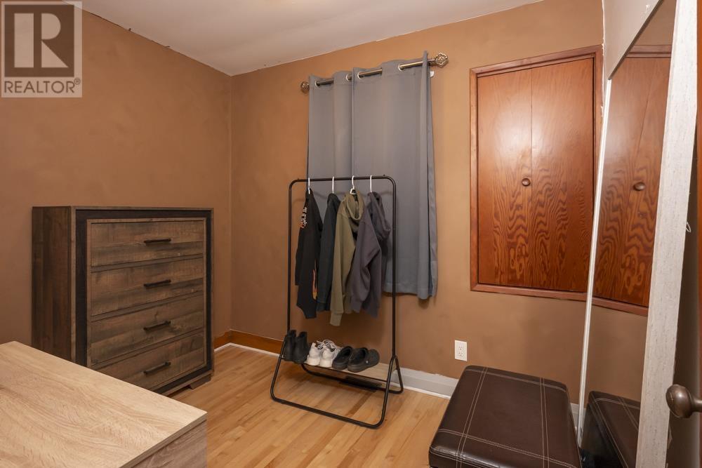 185 Empress Ave S - 10