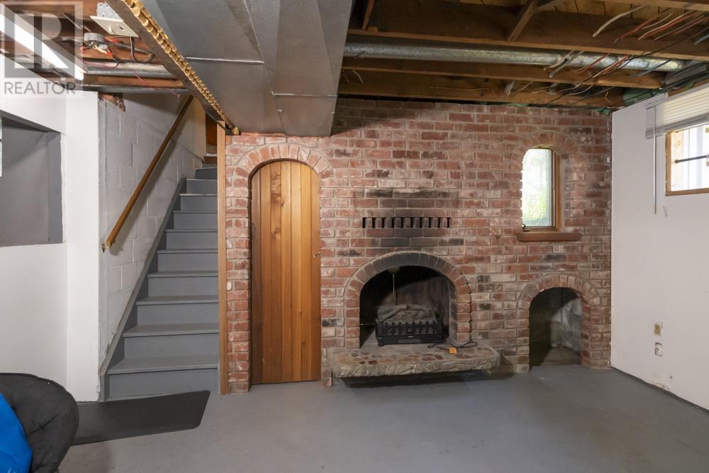 185 Empress Ave S - 17