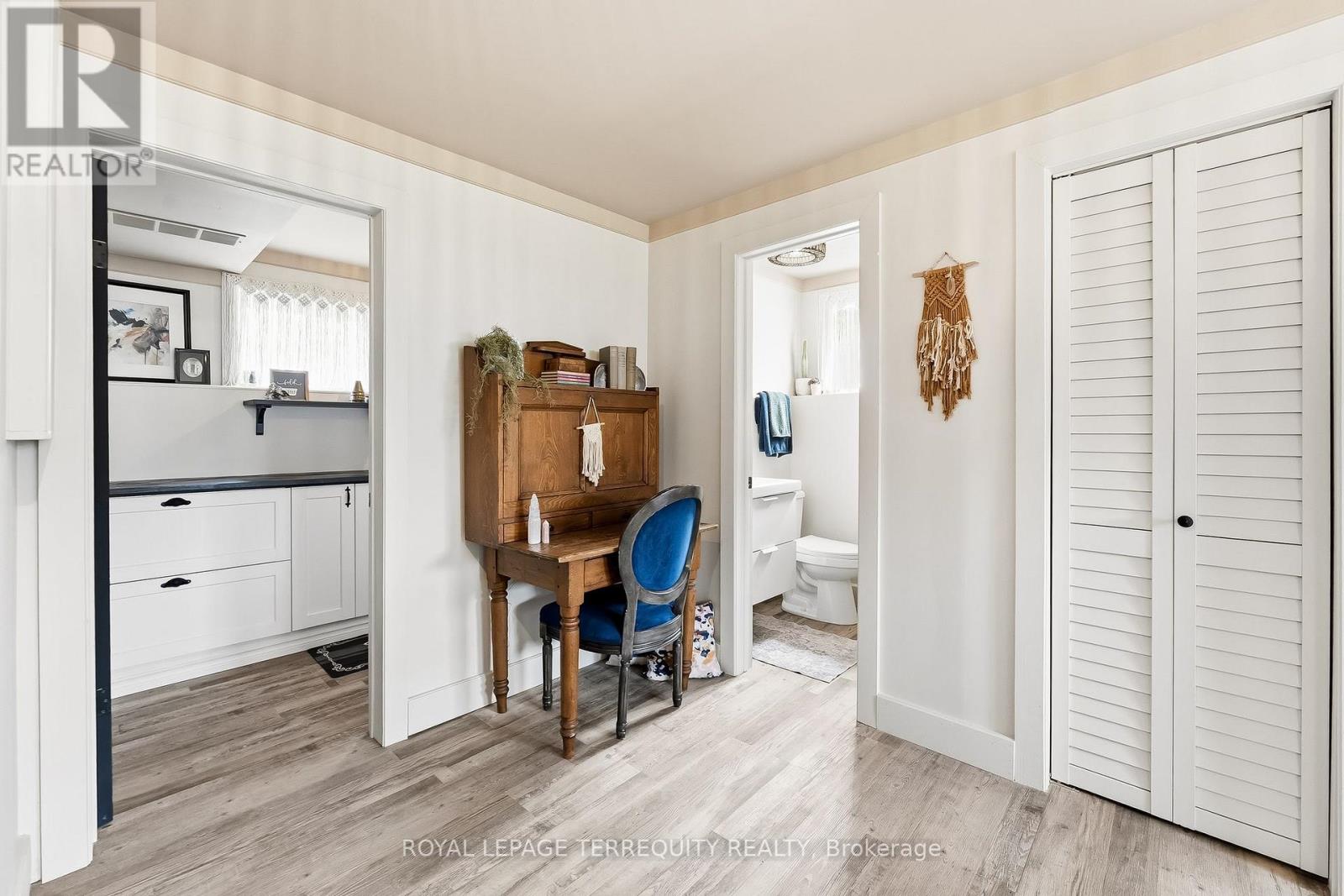 65 BOOTH STREET S - 26