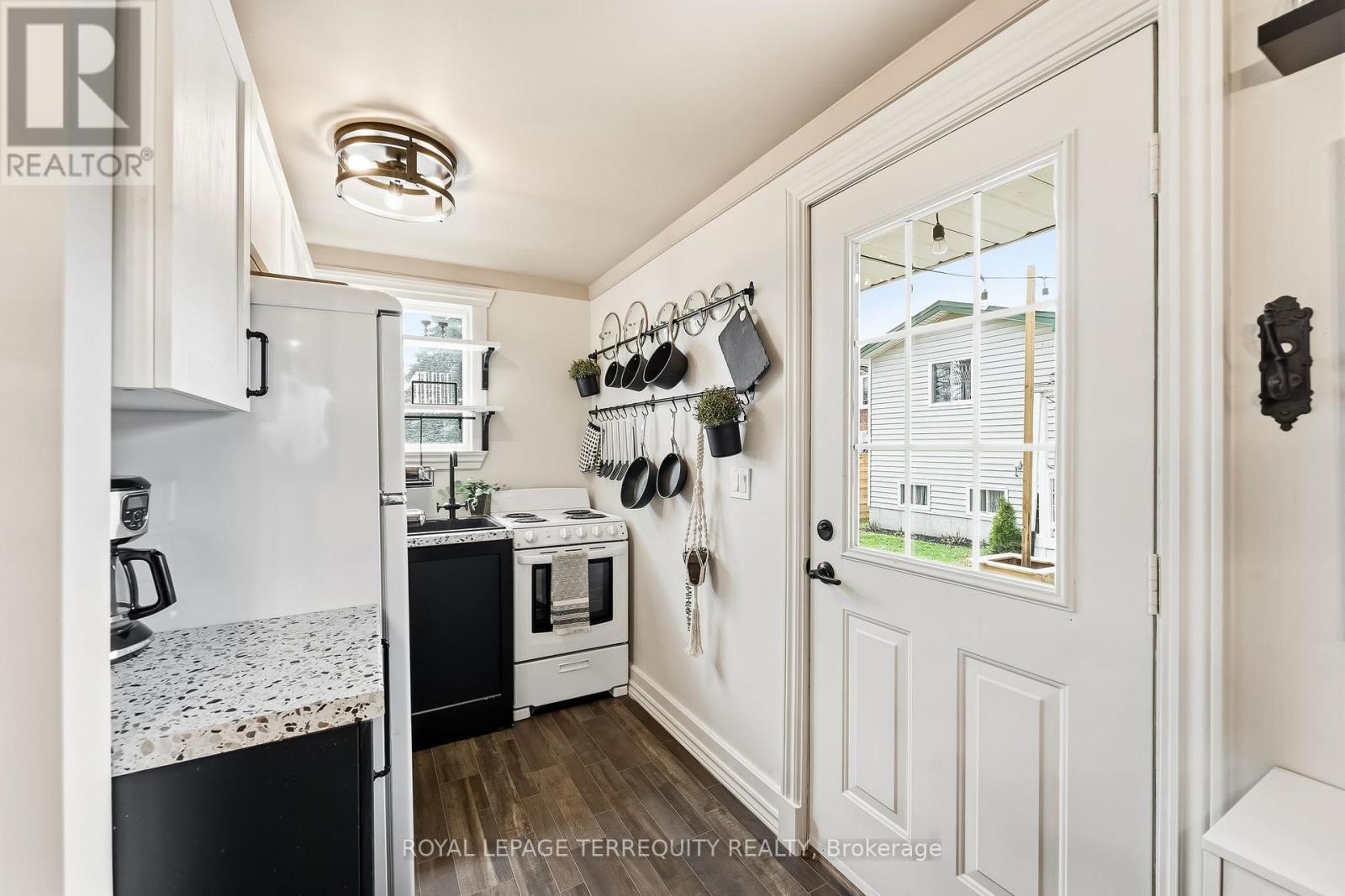 65 BOOTH STREET S - 41