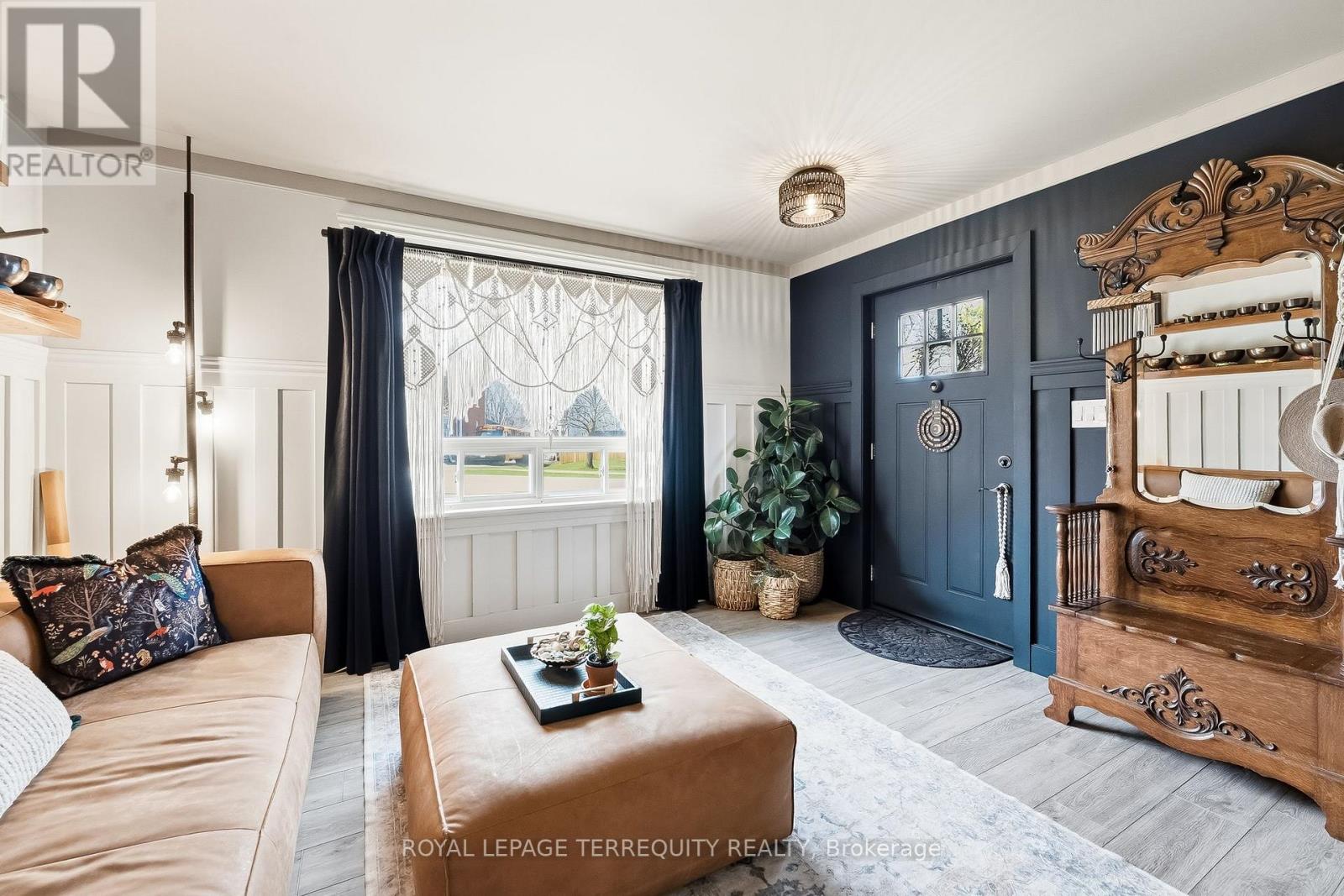 65 BOOTH STREET S - 6