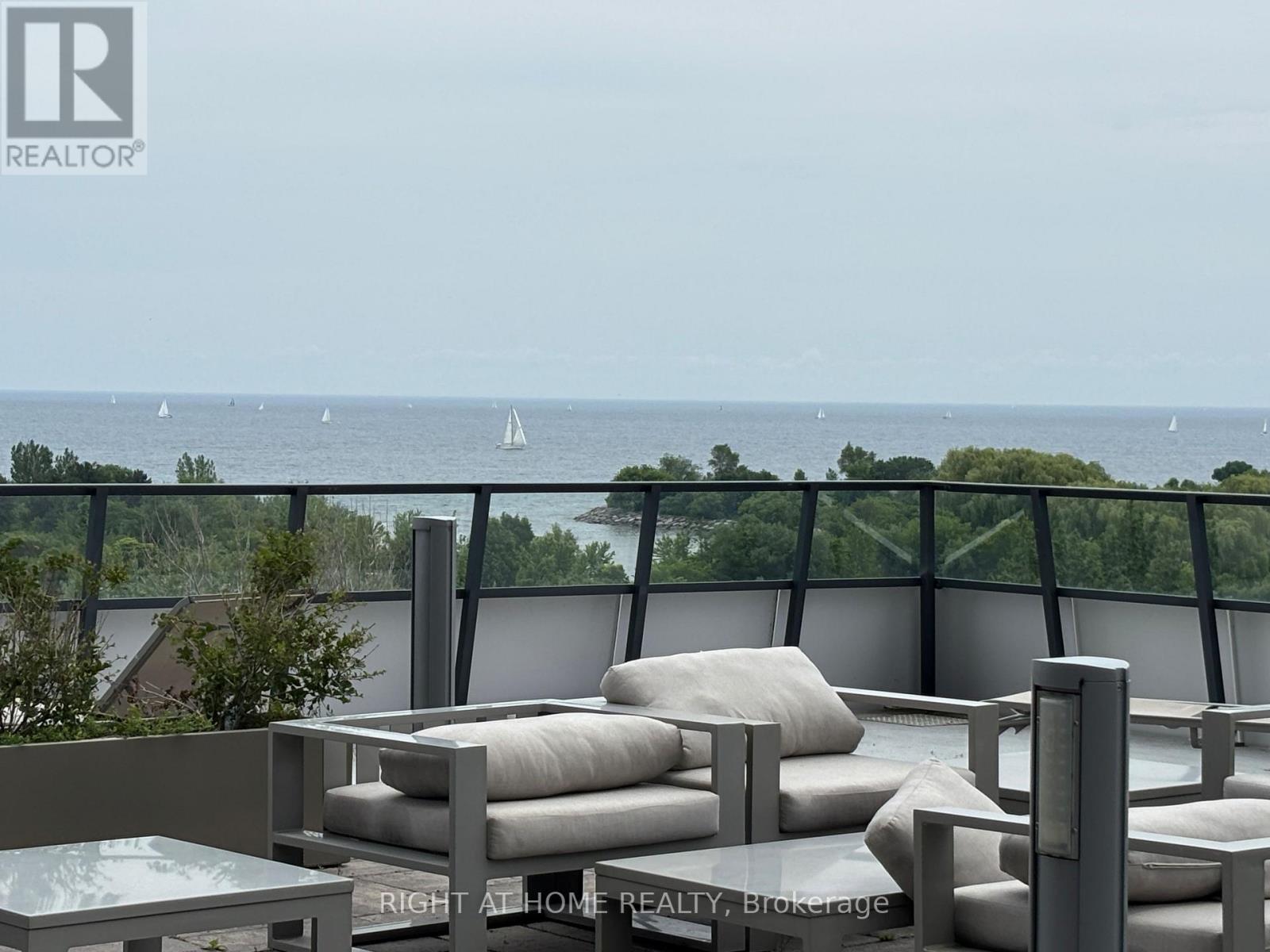 #523 30 SHORE BREEZE DRIVE - 27