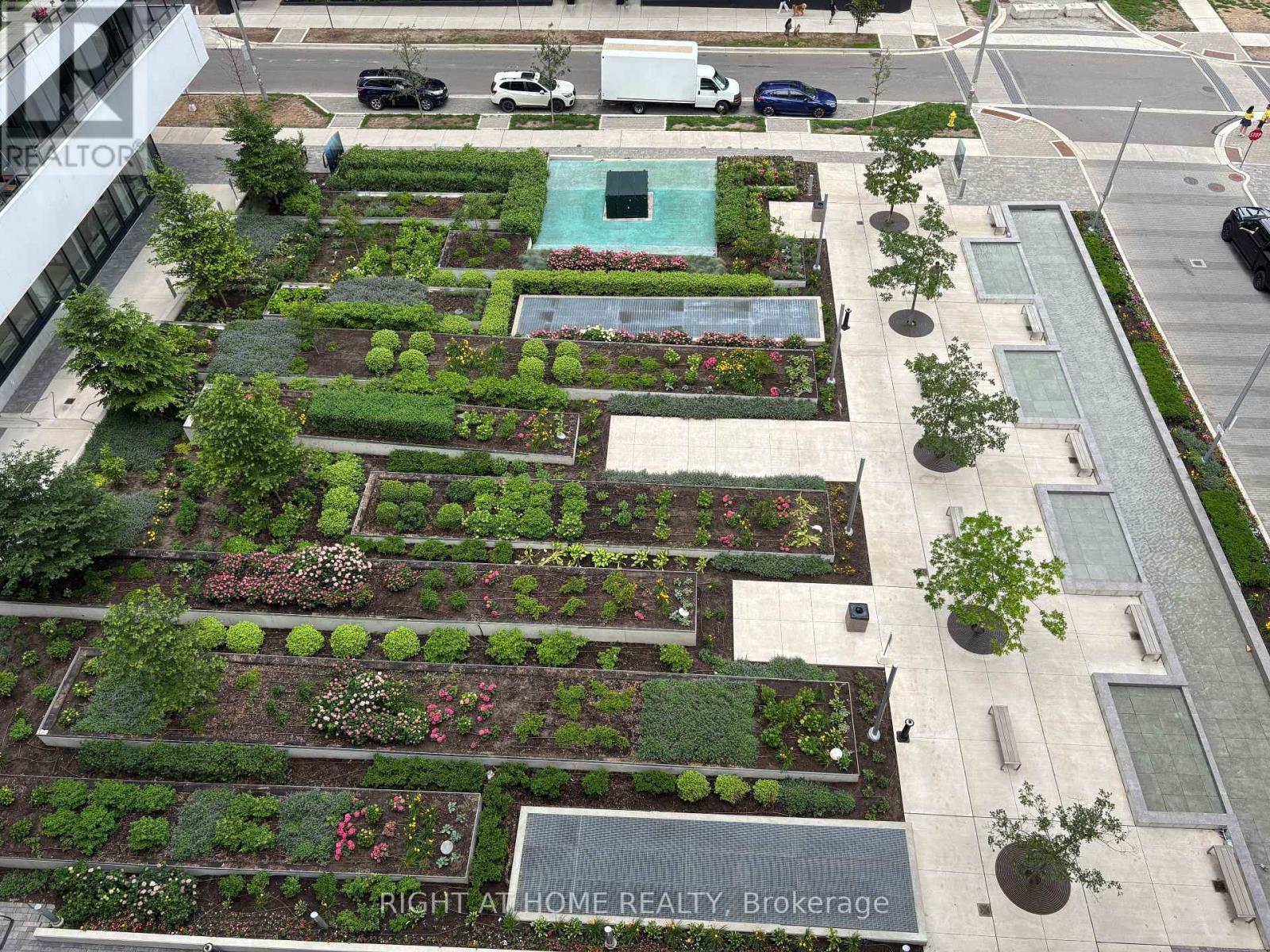 #523 30 SHORE BREEZE DRIVE - 31
