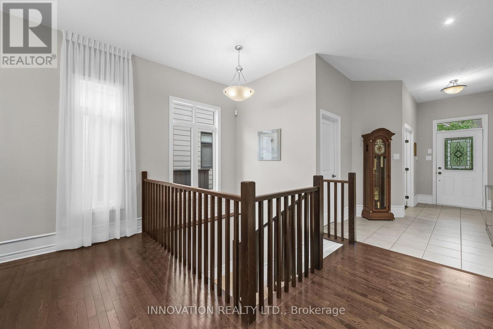 656 BRIDLEGLEN CRESCENT - 12