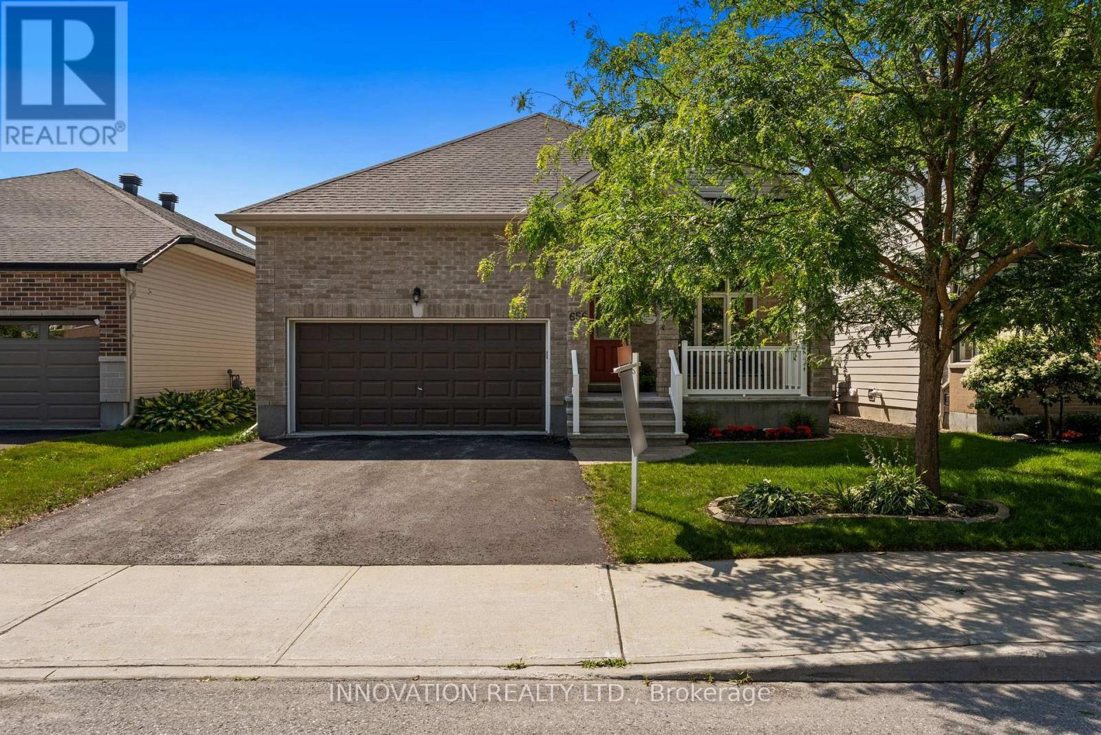 656 BRIDLEGLEN CRESCENT - 2