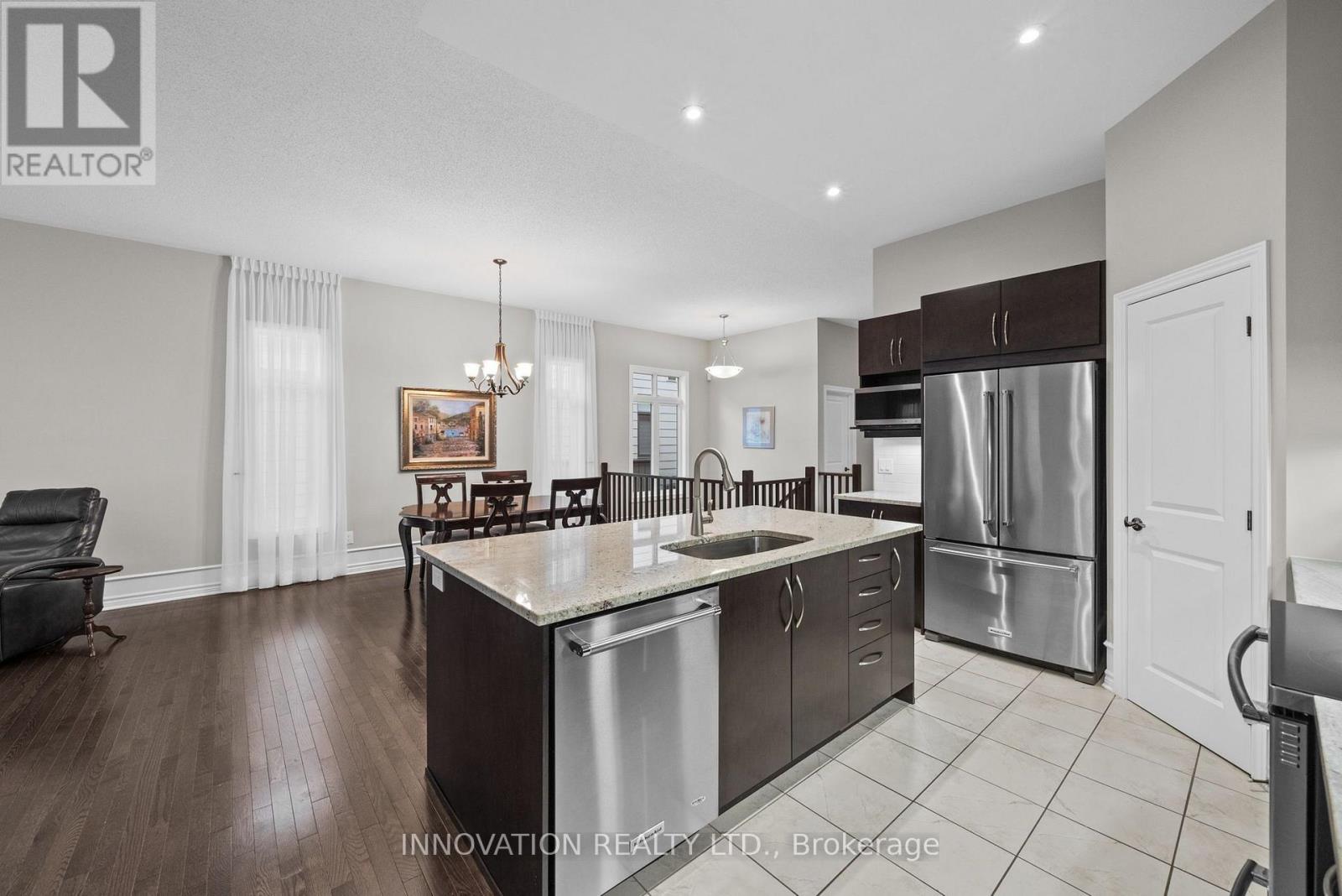 656 BRIDLEGLEN CRESCENT - 20