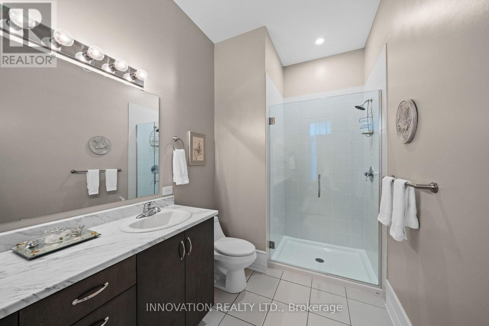 656 BRIDLEGLEN CRESCENT - 28