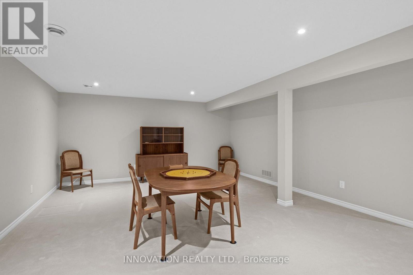 656 BRIDLEGLEN CRESCENT - 36