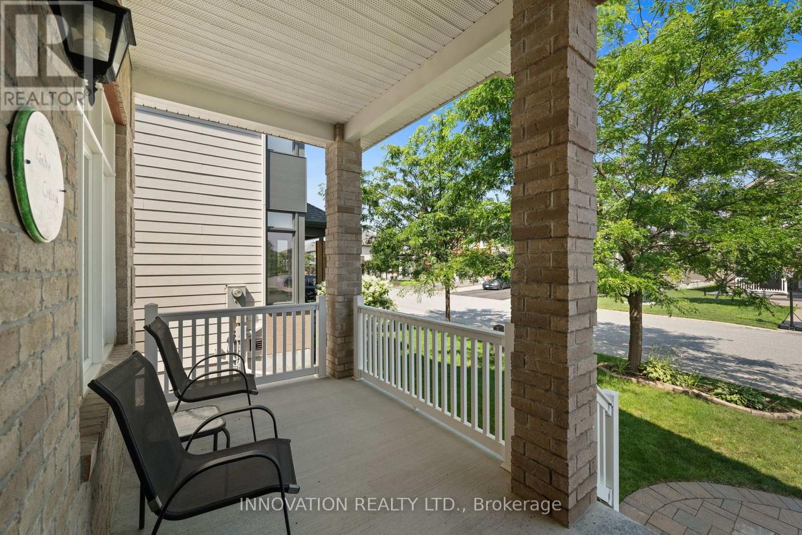 656 BRIDLEGLEN CRESCENT - 5