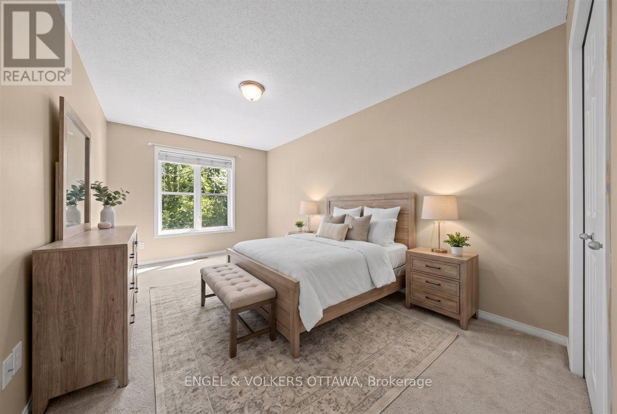 789 COBBLE HILL DRIVE - 32