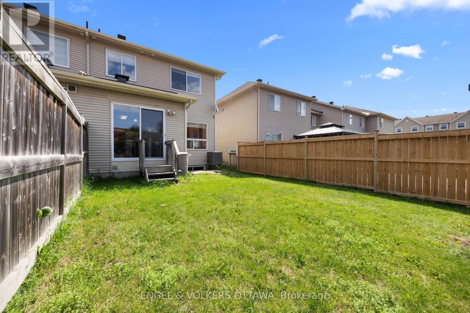 789 COBBLE HILL DRIVE - 41