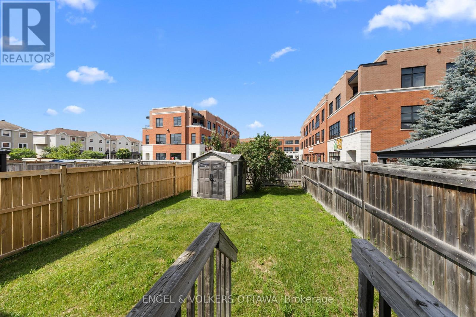 789 COBBLE HILL DRIVE - 43