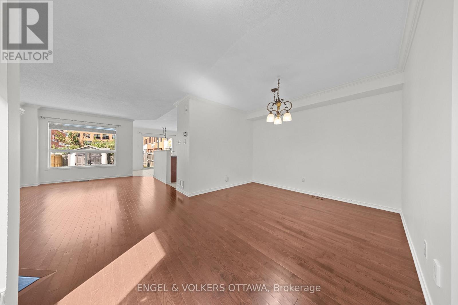789 COBBLE HILL DRIVE - 8