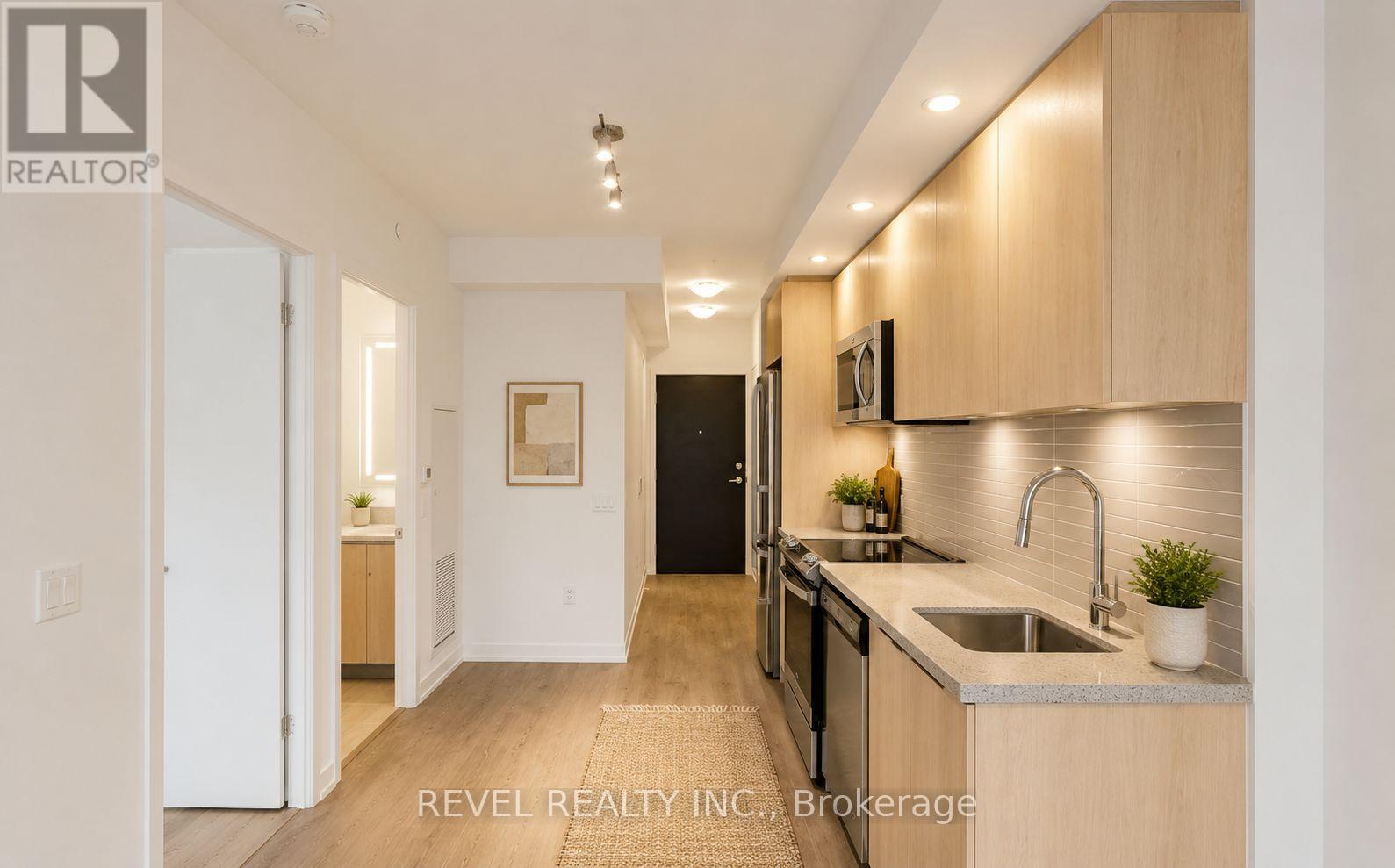 #316E 8868 YONGE STREET - 2