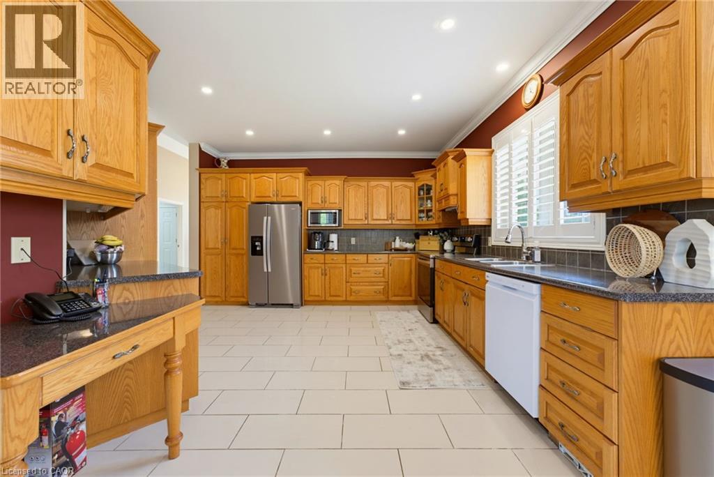 4188 VICTORIA Avenue - 16