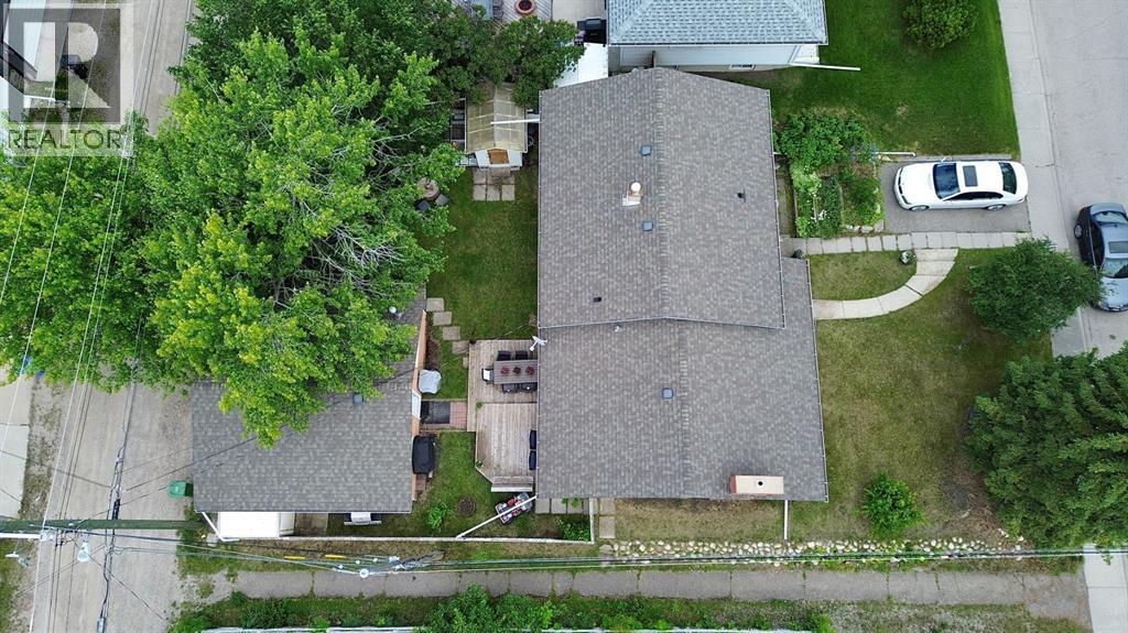 4803 5 Avenue SW - photo 2