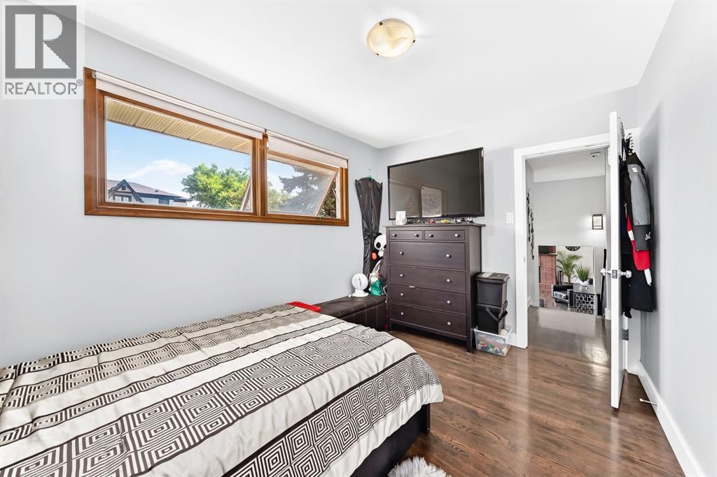 4803 5 Avenue SW — photo 23