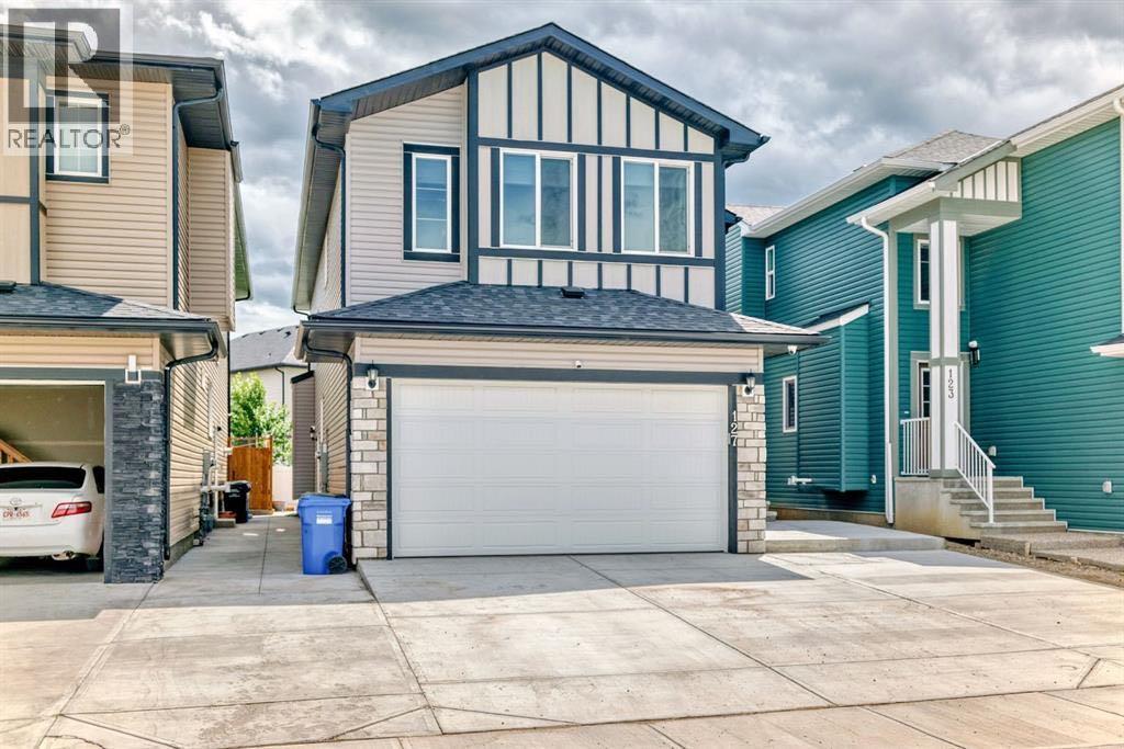 127 Saddlecrest Grove NE - 1